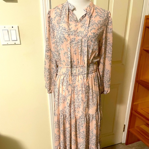 Elegant Korean maxi dress - Picture 1 of 12